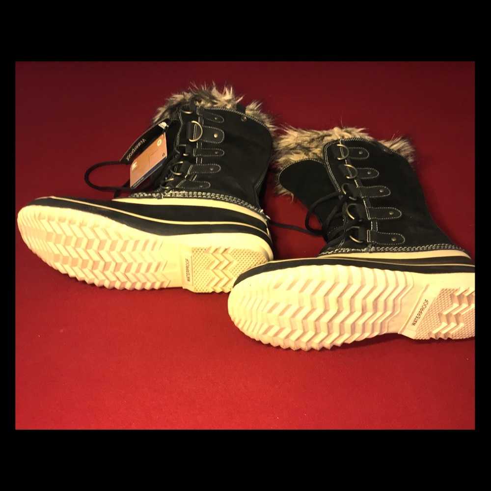 Womens Sorel winter boots, size 10